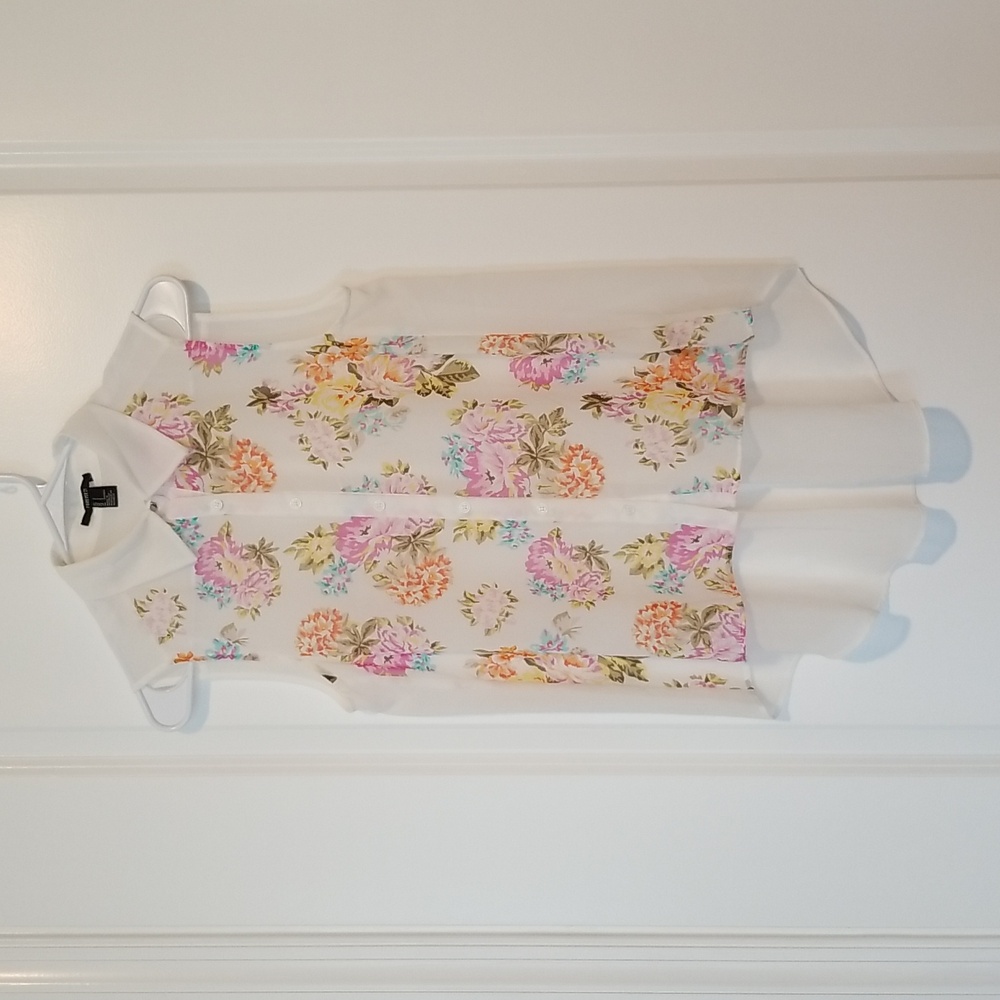 Forever 21 Floral Sleeveless Blouse with Peter Pan Collar